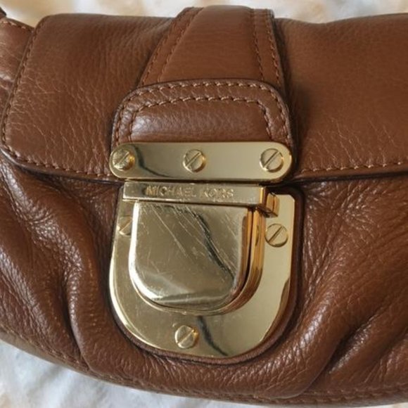 MICHAEL Michael Kors Beige Charlton Crossbody - Picture 3 of 5